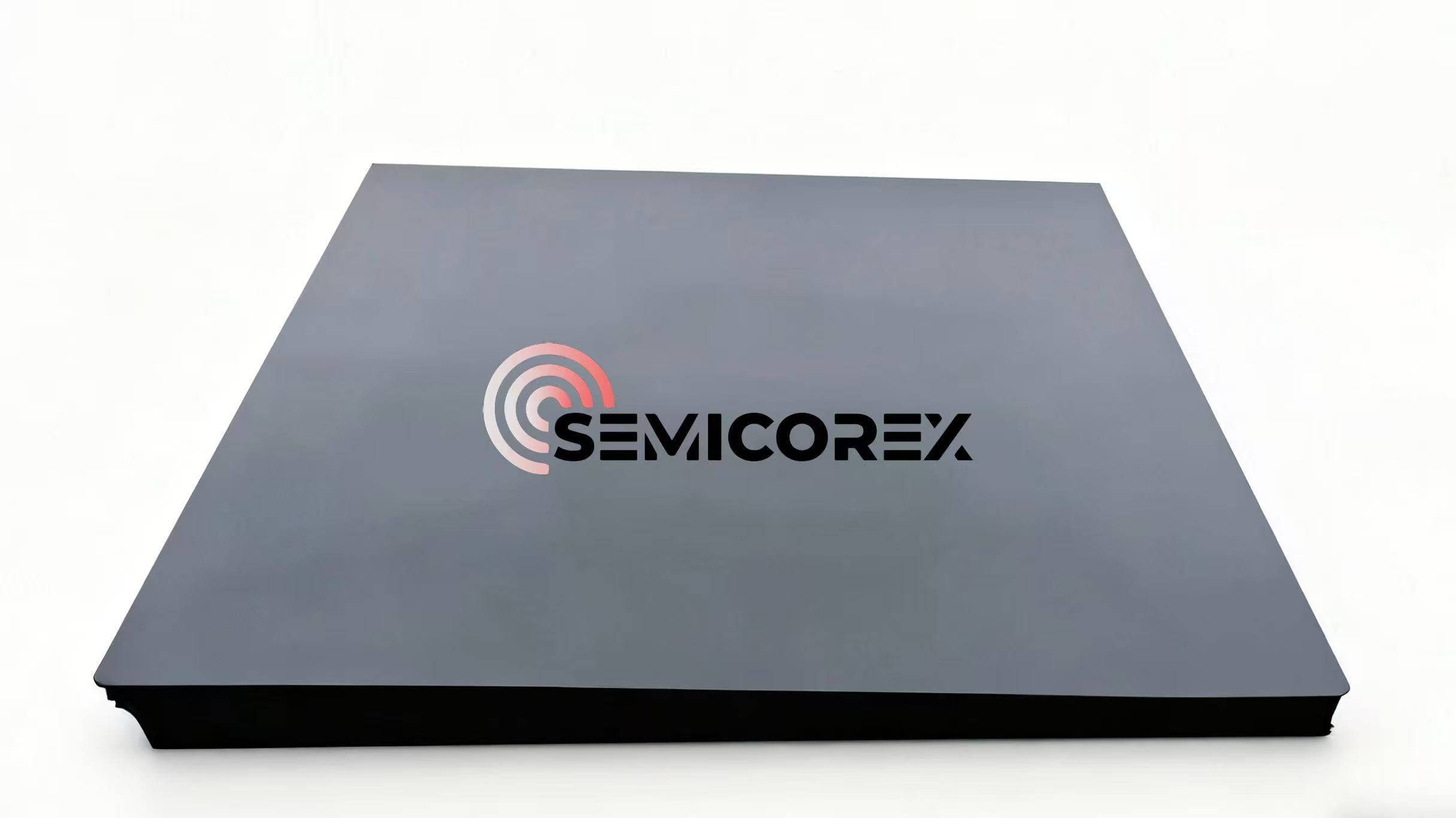 Jakie są cechy ceramiki z czarnego tlenku glinu