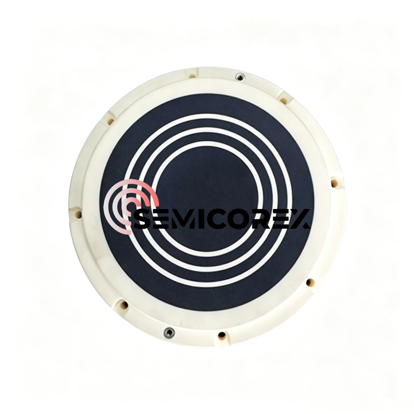 Porowate uchwyty ceramiczne z tlenku glinu